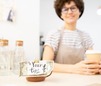 Cup with tag Your tips